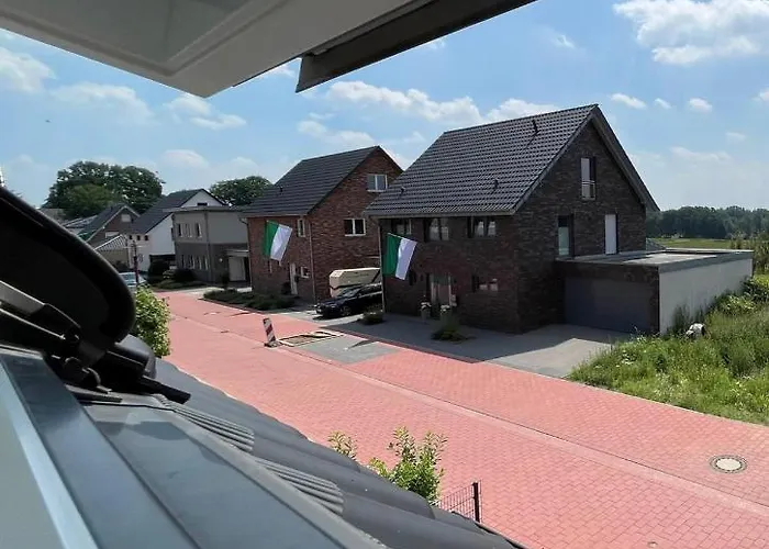 In Mit Balkon Apartman