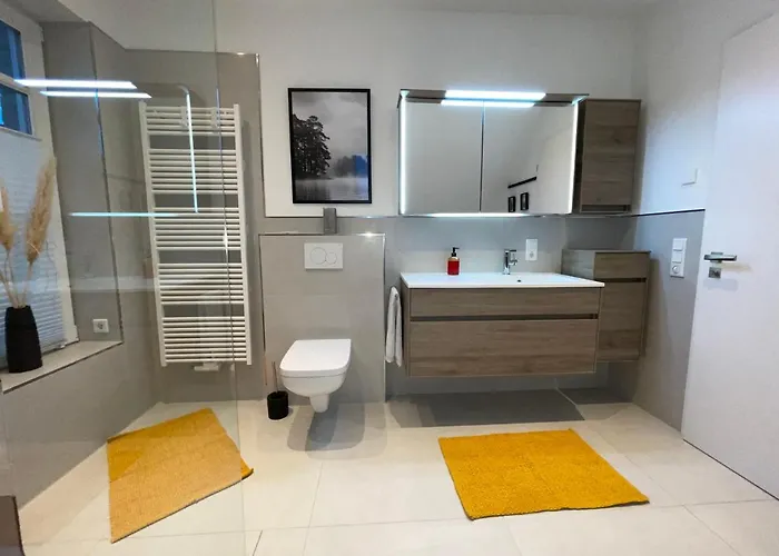 In Mit Balkon Apartman